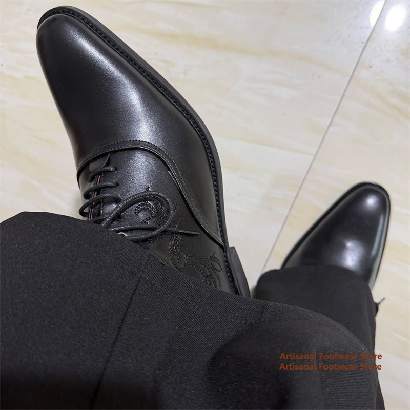 Leather Shoe Polish - Sapatos de couro preto bordados para